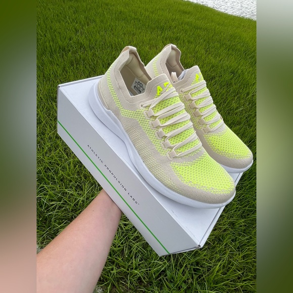 NWT APL Techloom Breeze Sneakers Sizes Womans 8.5 & 9/Mens Sizes 7 & 7.5 - Picture 10 of 14